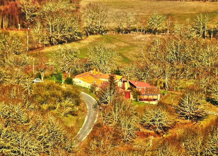 Caserío Da Castiñeira * Sas do Monte