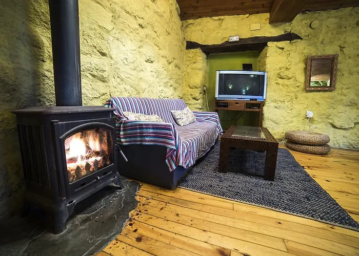 Caserio Da Castineira *