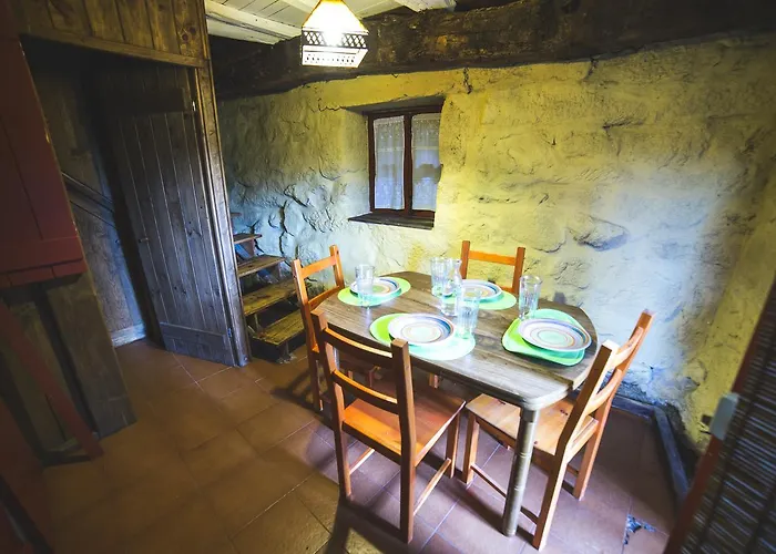 Caserio Da Castineira * Sas do Monte